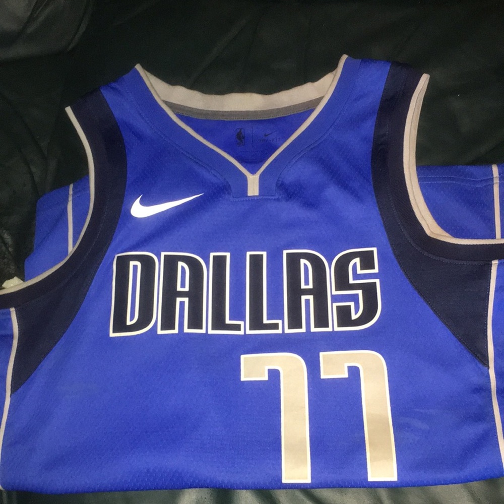 Mavericks Luka Jersey Size L